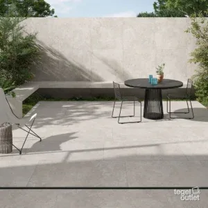 Saime Avalon Gris Grip 60×120 carreaux antidérapants sur un patio