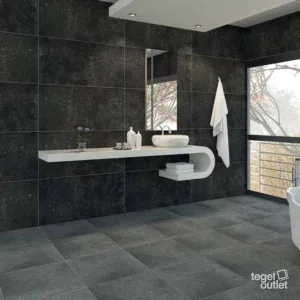 Bel Stone Black 60x60 in een interieur