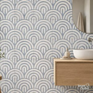 Sfeerimpressie met Blue Water Decor Three 20×20 · badkamer