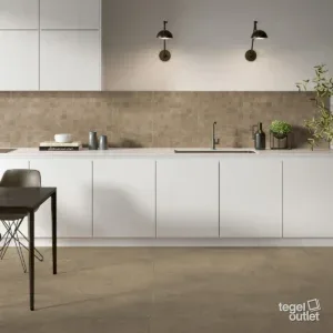 Photo d'ambiance : cuisine avec un sol en carreaux brun clair aspect béton