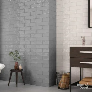 Ecoceramic Harlequin Grigio carreaux de mur brillants dans une salle de bain