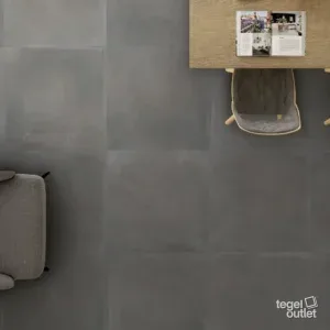 Madox Antracita 45x45 in een interieur