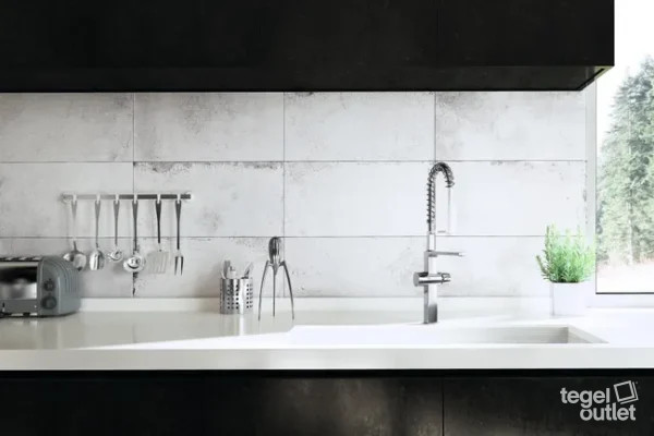 Form White 30x60