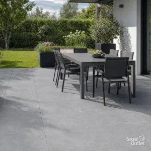 Moon Dark Grey 60x60x2cm in een interieur
