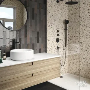 Carreaux muraux Ape Murus Nocta 7×28 dans une salle de bains