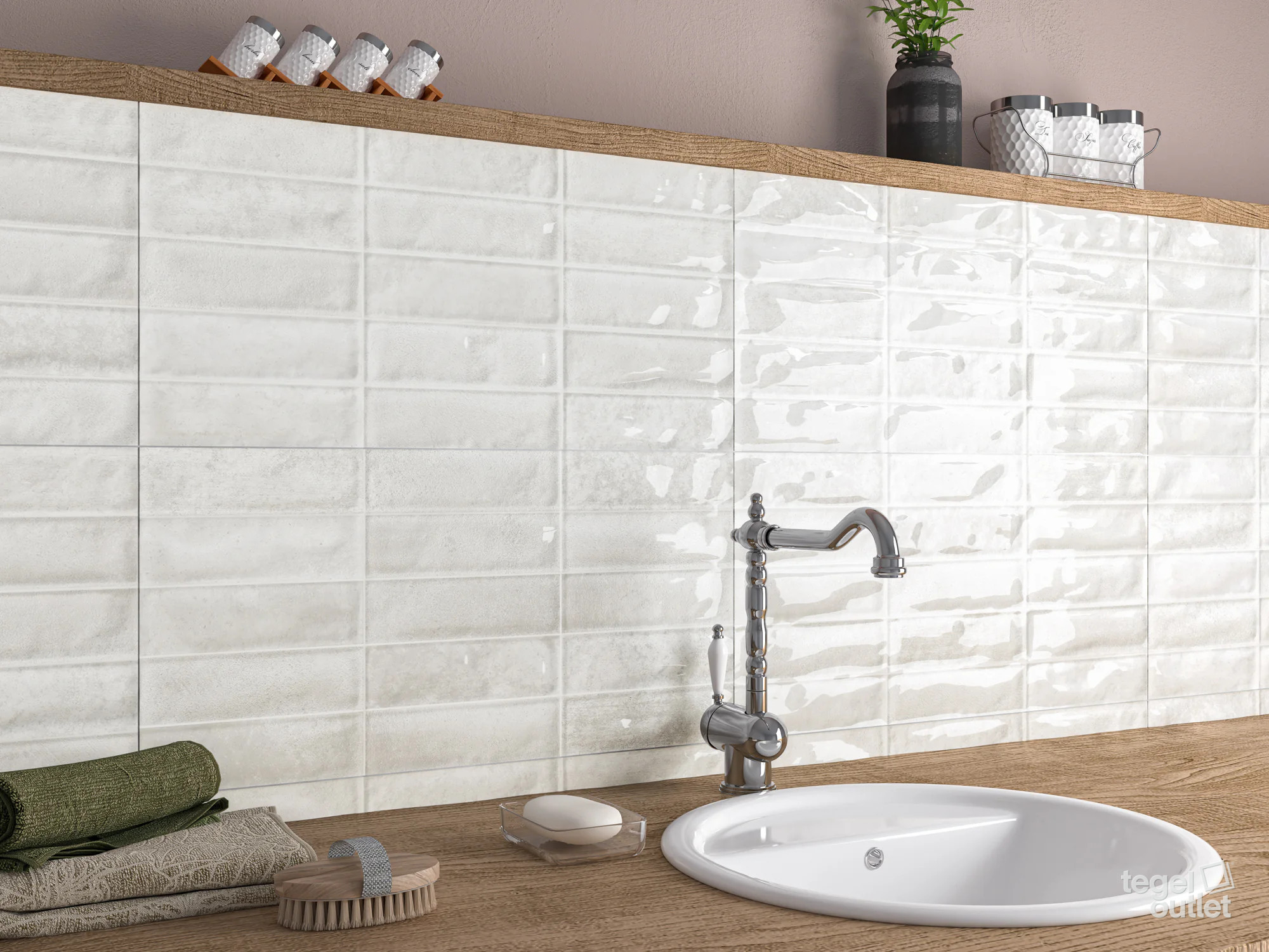 Ecoceramic Pool White glanzende wandtegels met bakstenen reliëf in een badkamer