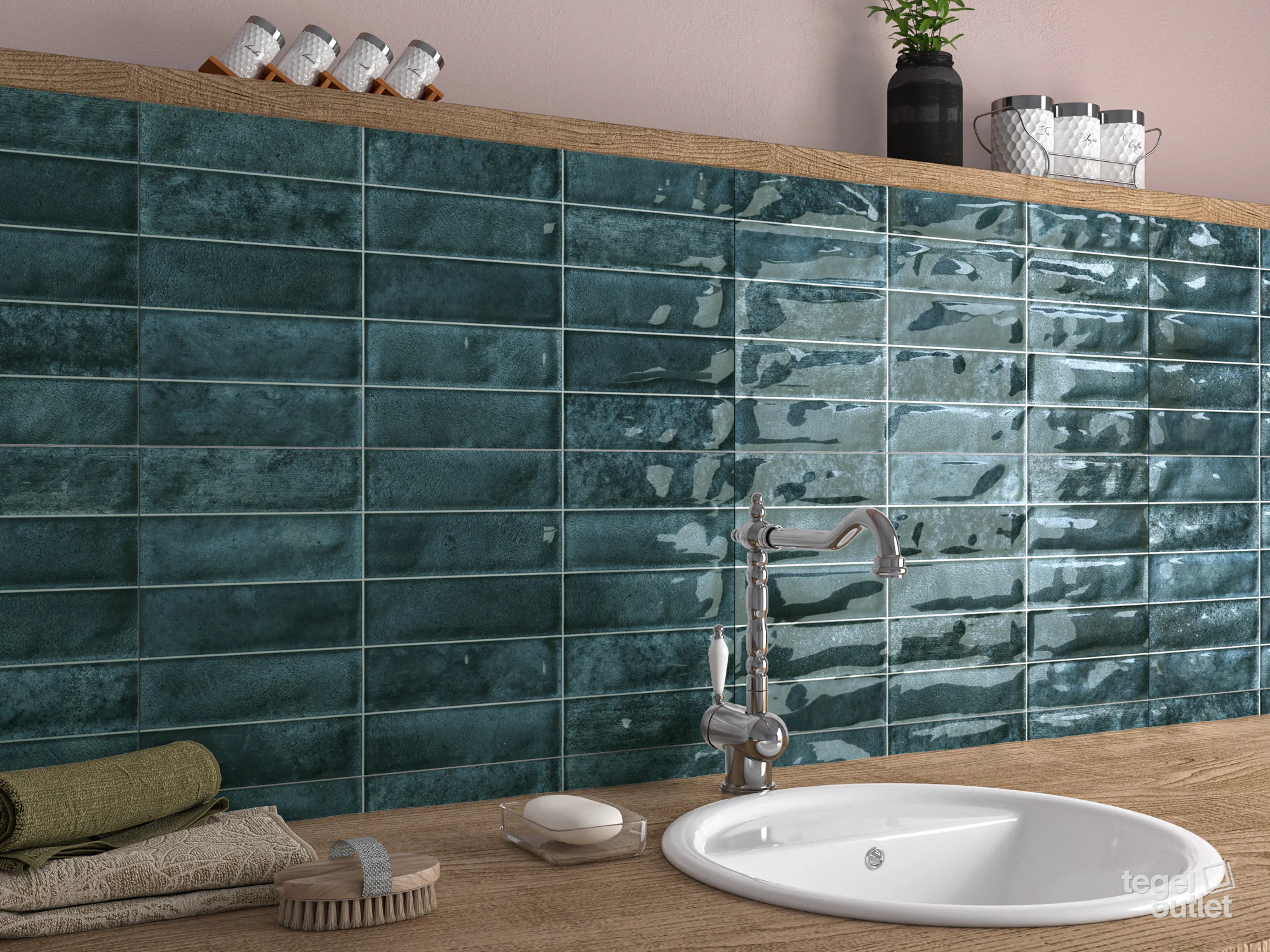 Ecoceramic Pool Blue glanzende wandtegels met bakstenen reliëf in een badkamer