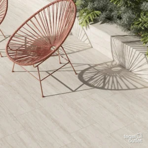 Saime Travertino Veincut Beige 30×60 antisliptegels op een terras