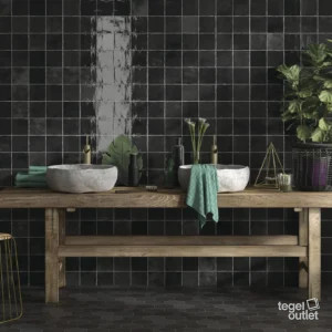 Ape Souk Black tegels in een badkamer