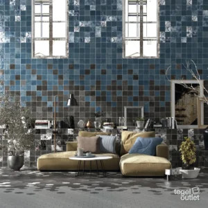 Ape Souk Kasbah Blue Mix tegels in een woonkamer