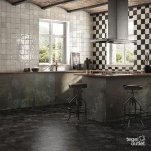 Ape Souk Black tegels in een badkamer