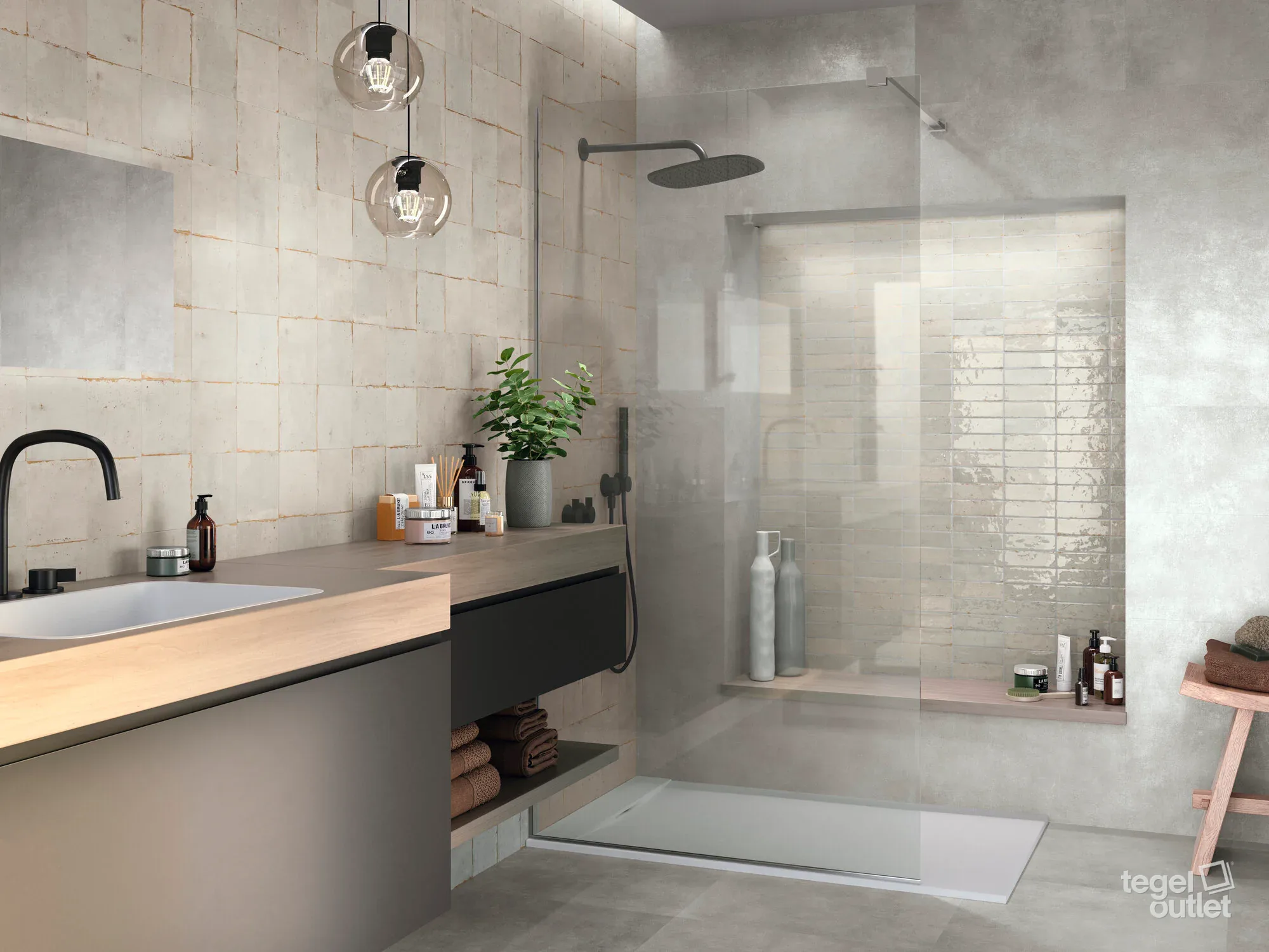 Ape Tennessee White 13,8×13,8 en 5,2×16,1 tegels in een badkamer